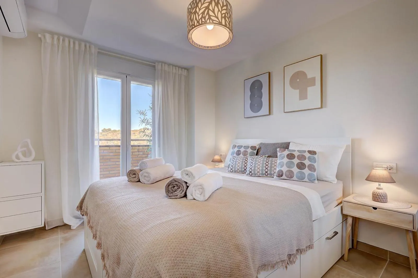 New 2 Bed 2 Bath Beach Close Apartment With Panoramic View Lagunas De Mijas contacts